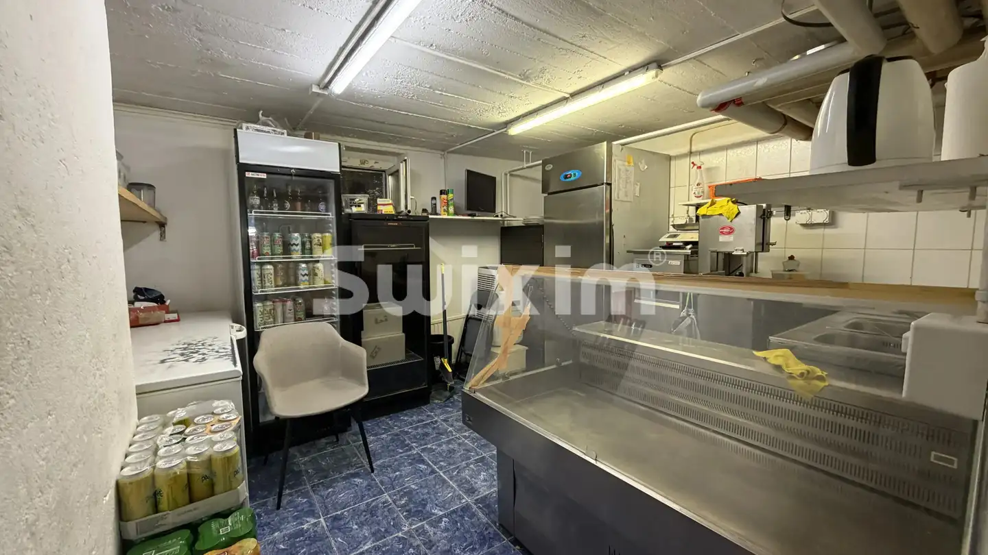 Mixed-use building for sale - 1004 Lausanne - Photo 2