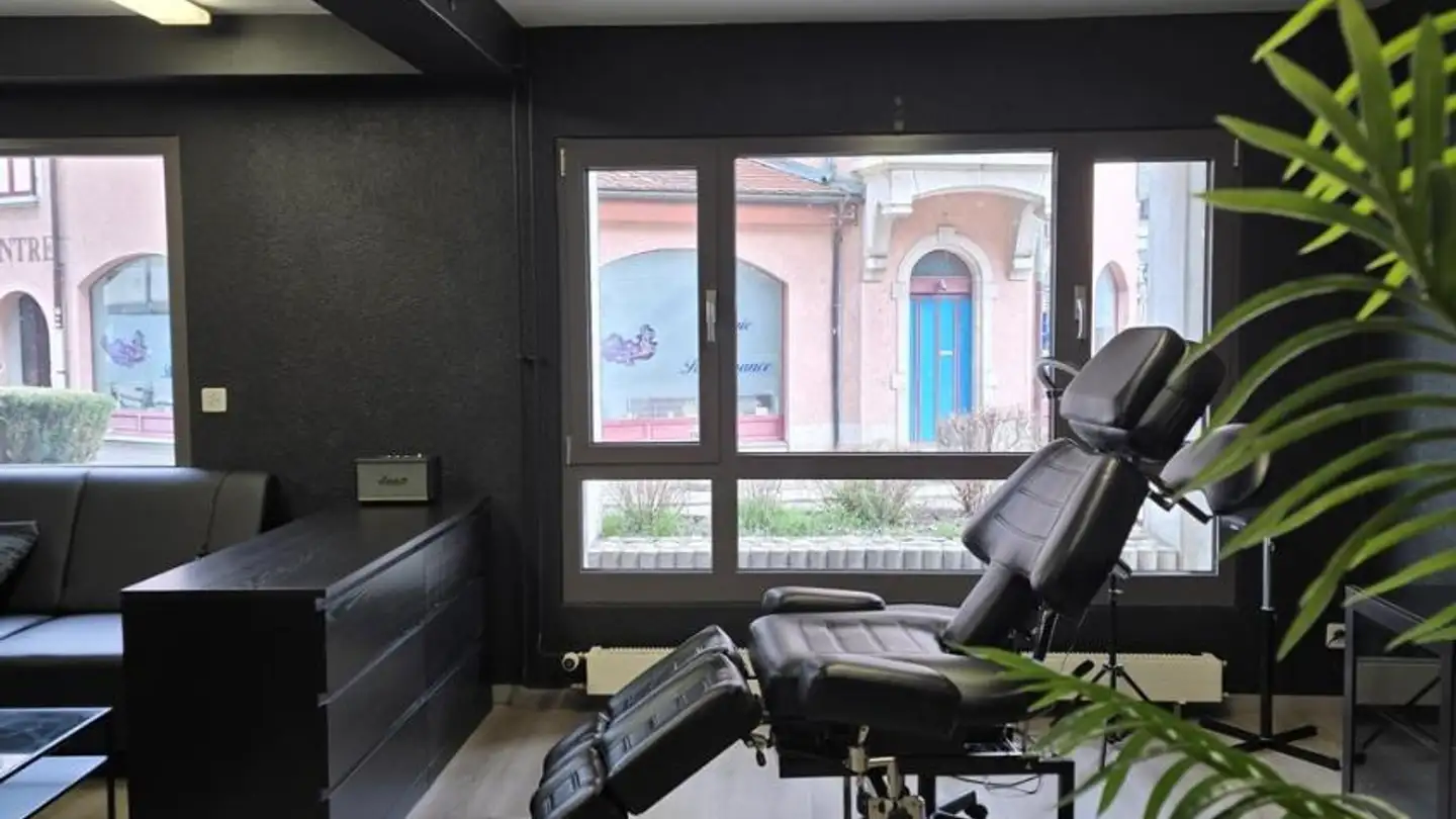 Commercial for rent - Rue Du Moulin 20, 2740 Moutier - Photo 2