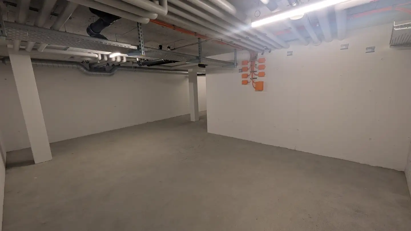 Storage space for rent - Althardstrasse 52c, 8105 Regensdorf