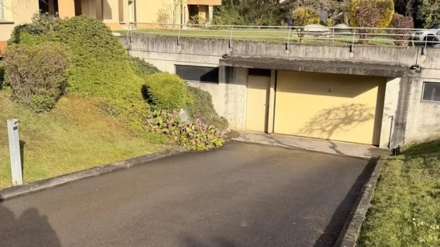 Garage individuel à louer - Avenue Du Château 95, 1008 Prilly