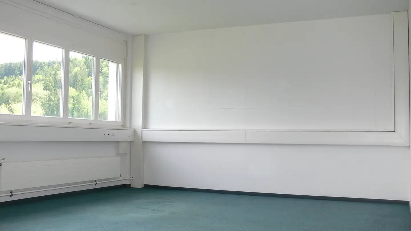 Bürofläche mieten - Im Halbiacker 7, 8352 Elsau