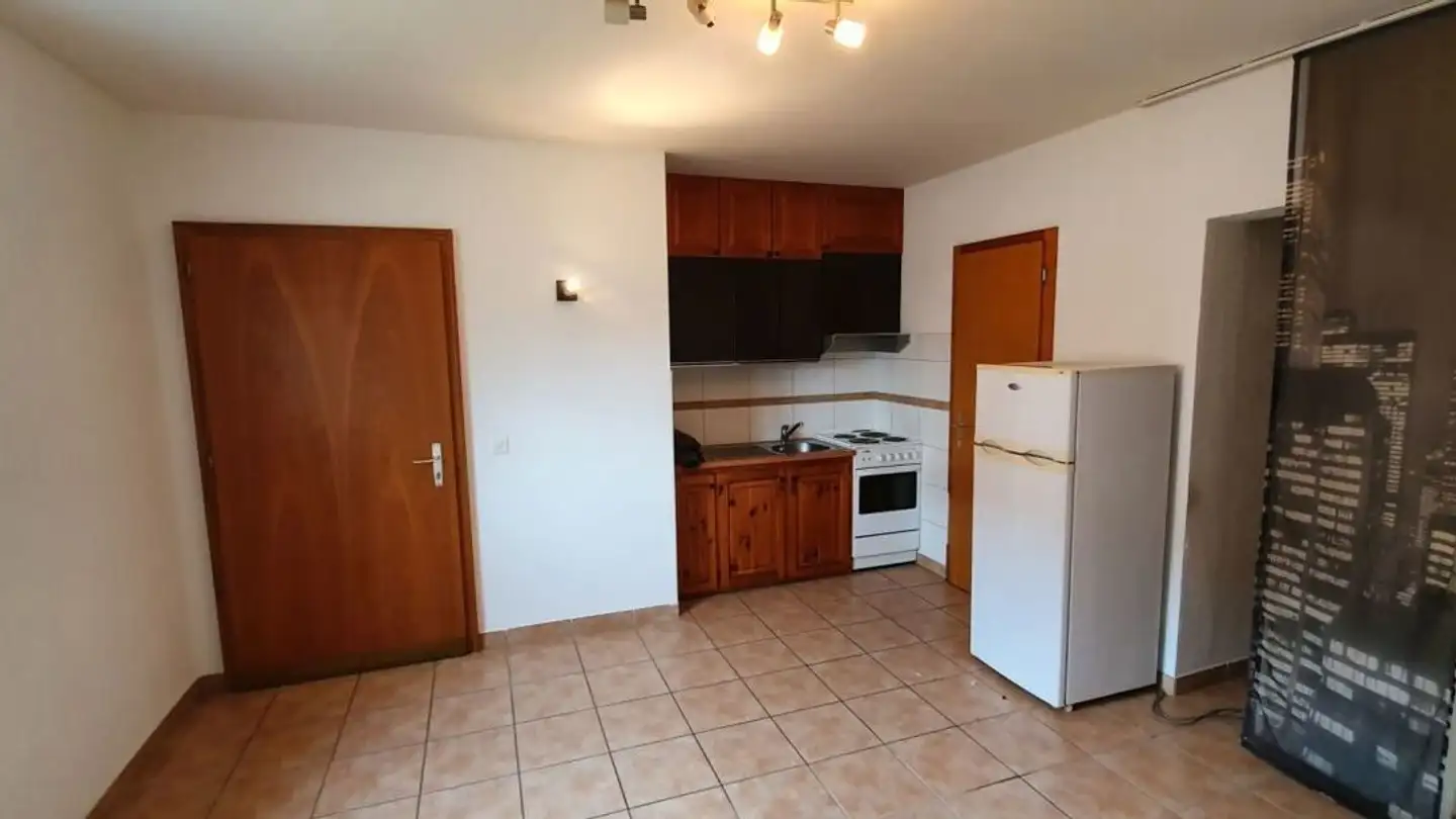 Wohnung mieten - Rue de l'Autoroute, 1907 Saxon - Foto 2