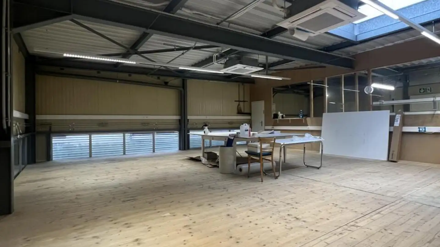 Commerciale in affitto - Rouges-Terres 1a, 2068 Hauterive NE - Photo 4