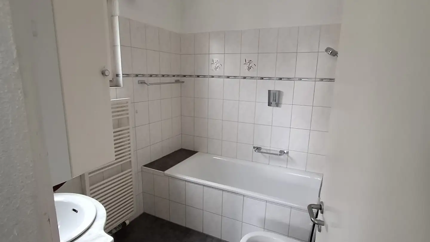 Wohnung mieten - Rue De Boujean / Bözingenstrasse 21, 2502 Biel/Bienne - Foto 2