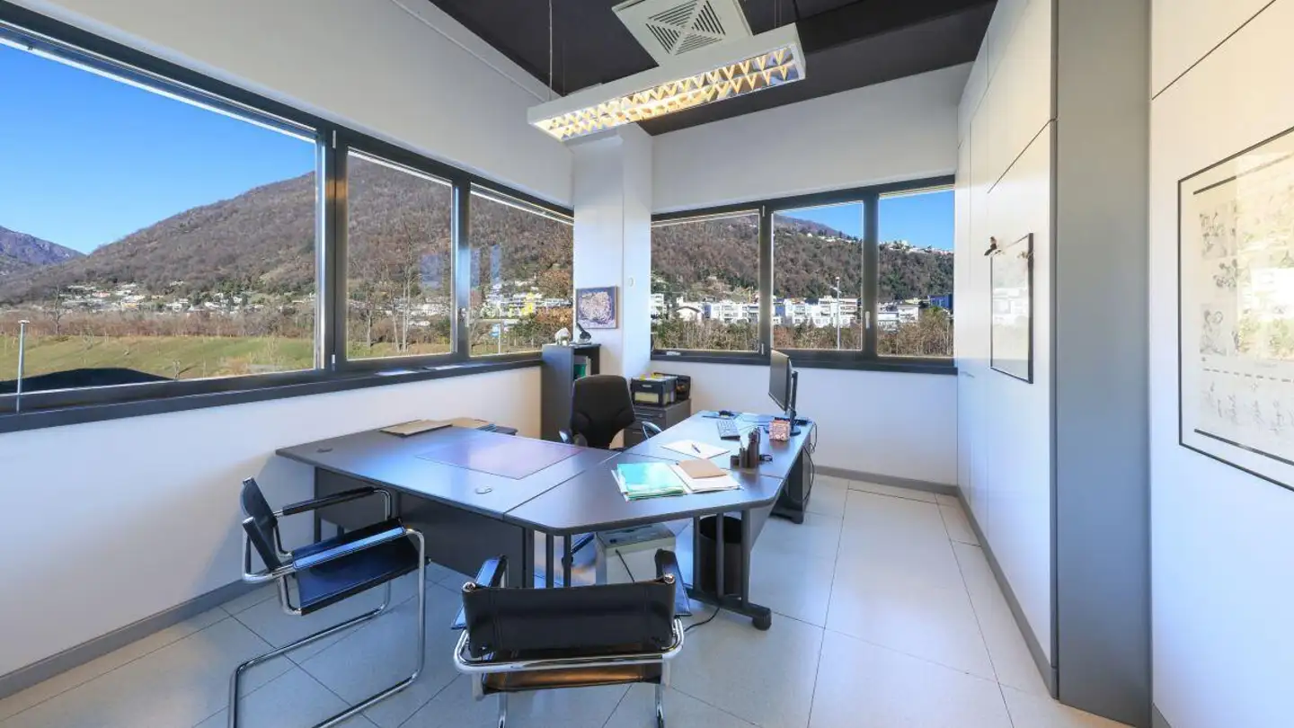 Bürofläche mieten - Via Dei Pioppi 2a, 6616 Losone - Foto 2