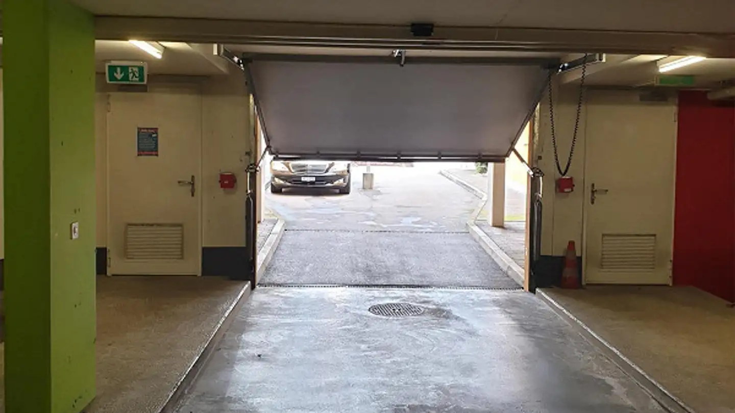Place de parking souterraine à louer - Wangenstrasse 65, 8600 Dübendorf - Photo 2