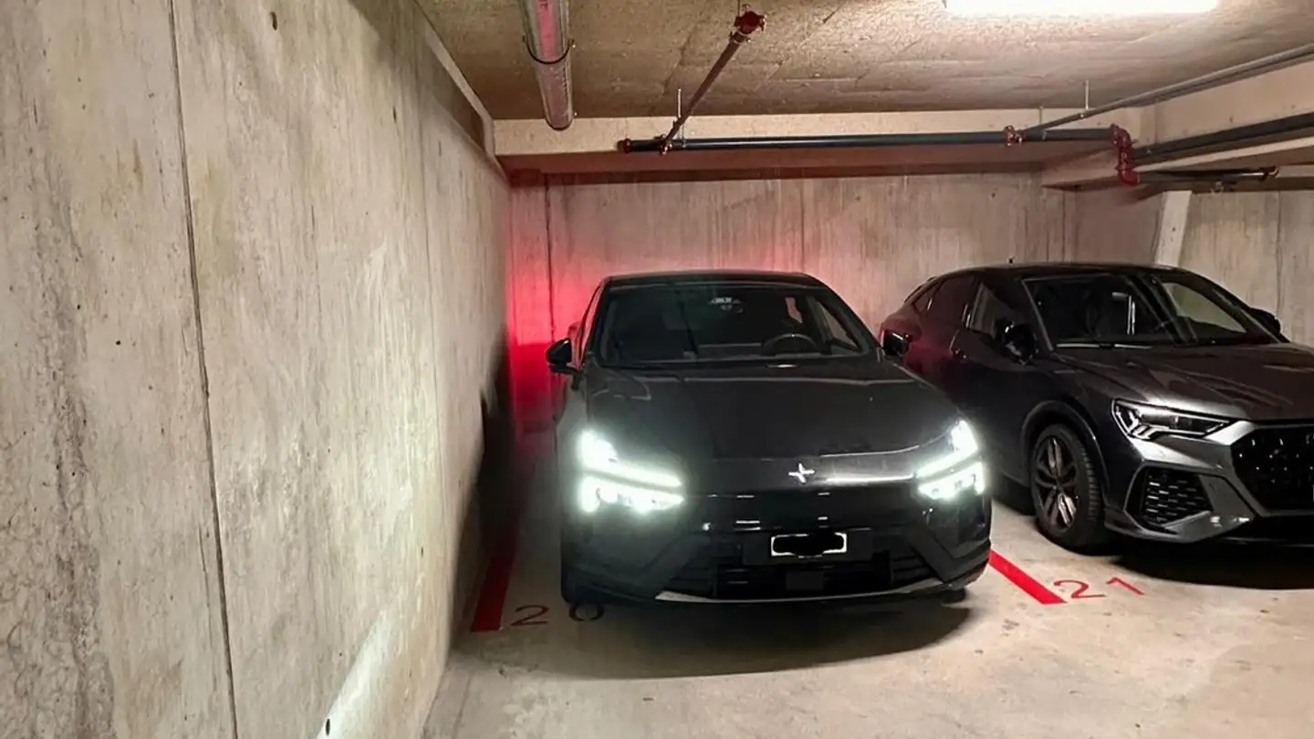 Place de parking extérieure à louer - Avenue Du Grey 60, 1018 Lausanne