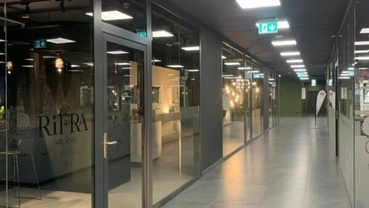 Negozio in affitto - Via Serafino Balestra 6, 6600 Locarno - Photo 2