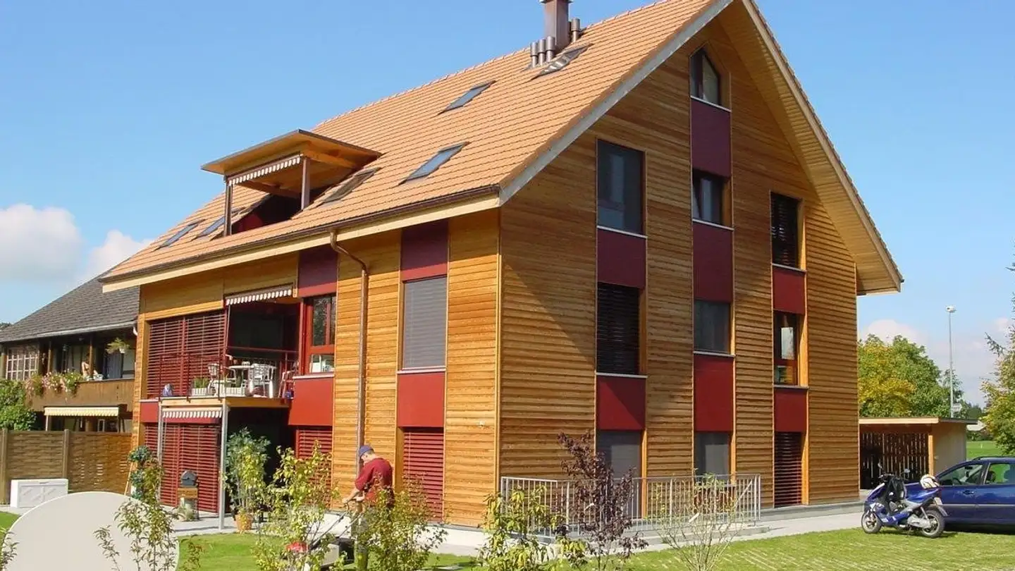 Dachgeschosswohnung mieten - Brenzikofenstrasse 2, 3629 Oppligen