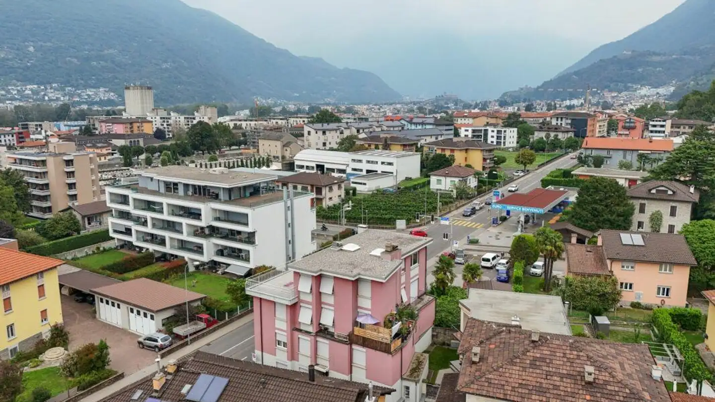 Mixed-use building for sale - Via Monte Ceneri 17, 6512 Giubiasco - Photo 4