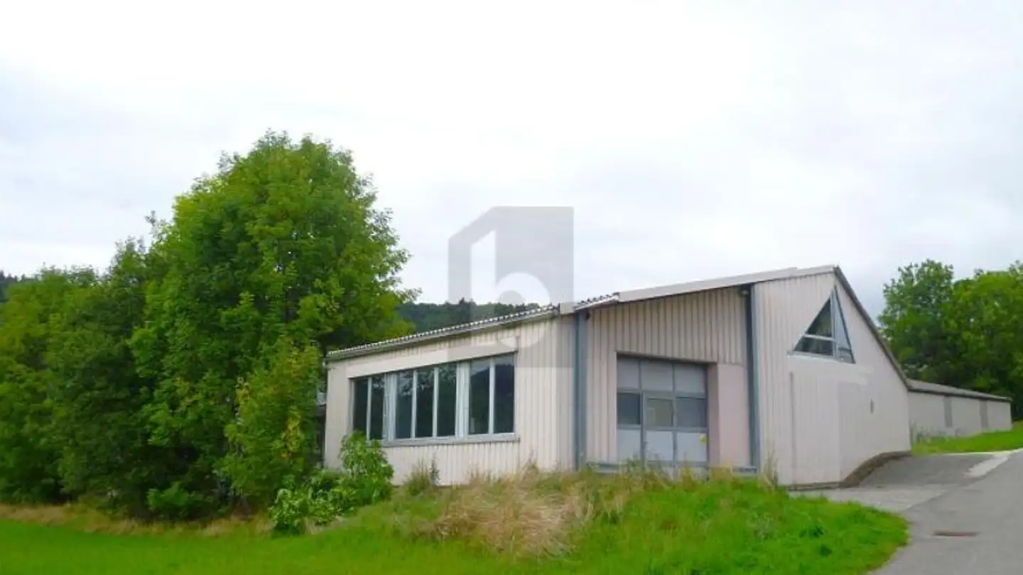 Industrial property for rent - 1450 Ste-Croix