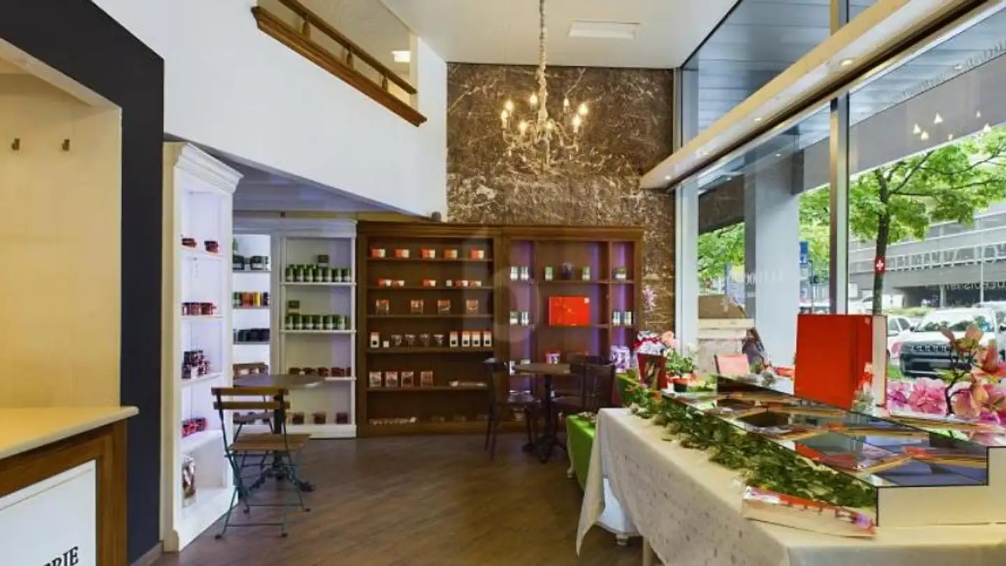 Commercial for rent - 1005 Lausanne - Photo 2
