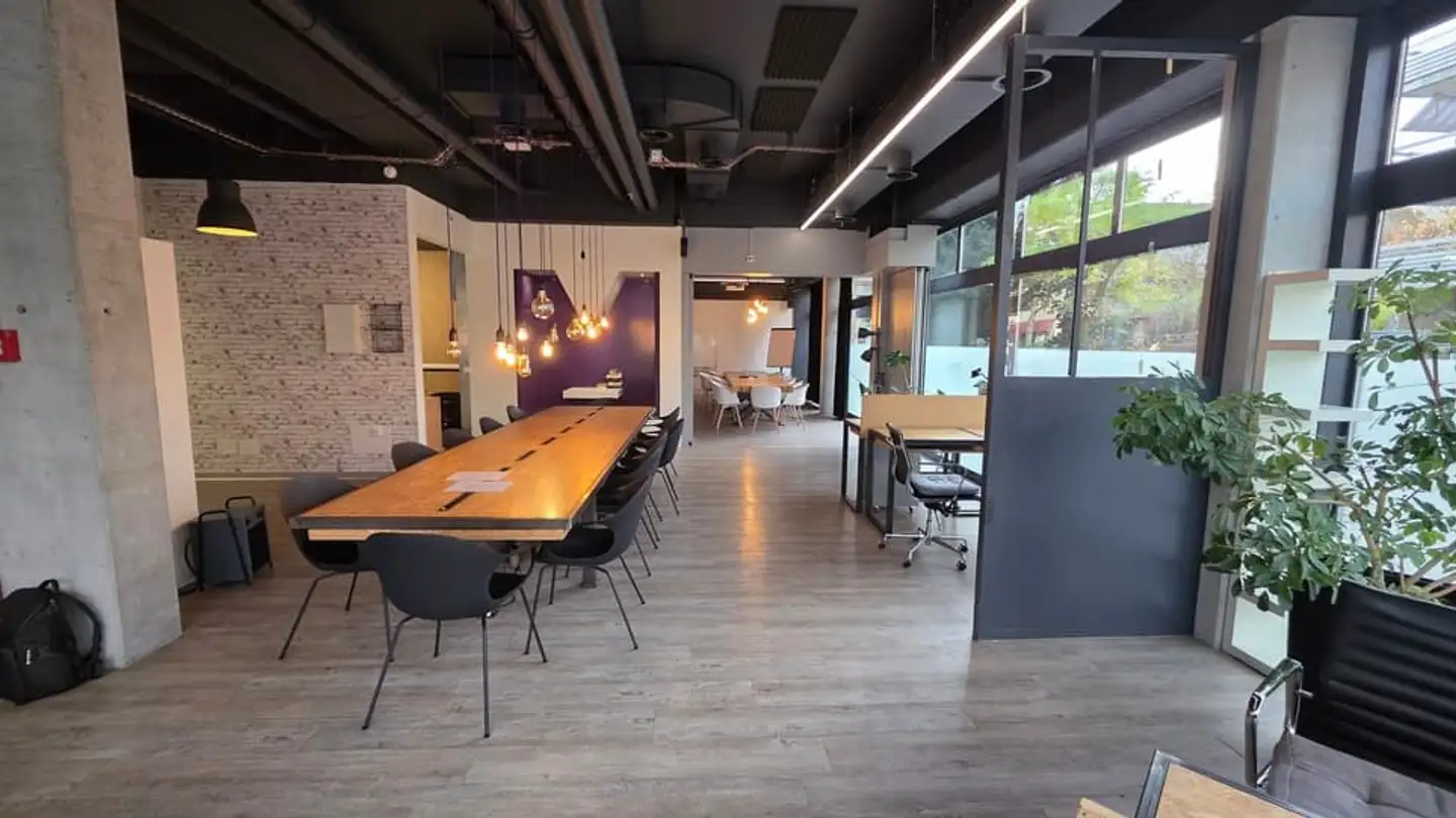 Gewerbe mieten - Rue Du Marché-Neuf / Neumarktstrasse 38, 2502 Biel/Bienne