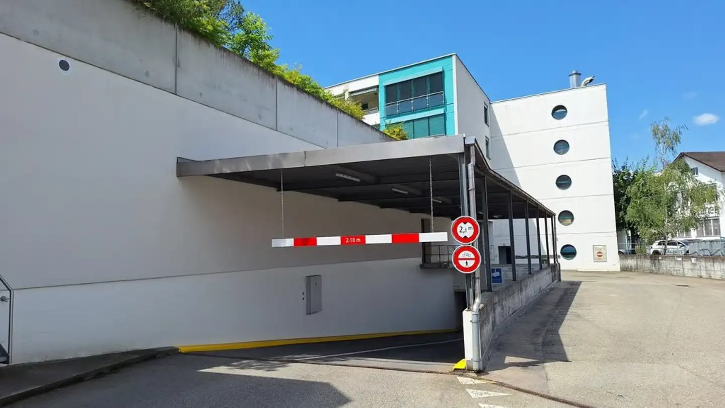 Place de parking souterraine à louer - Alte Bahnhofstrasse 2, 5610 Wohlen AG - Photo 2
