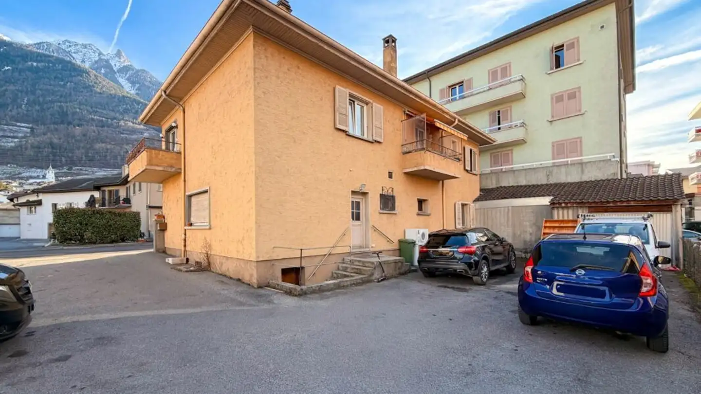 Residential building for sale - 1907 Saxon - Photo 3