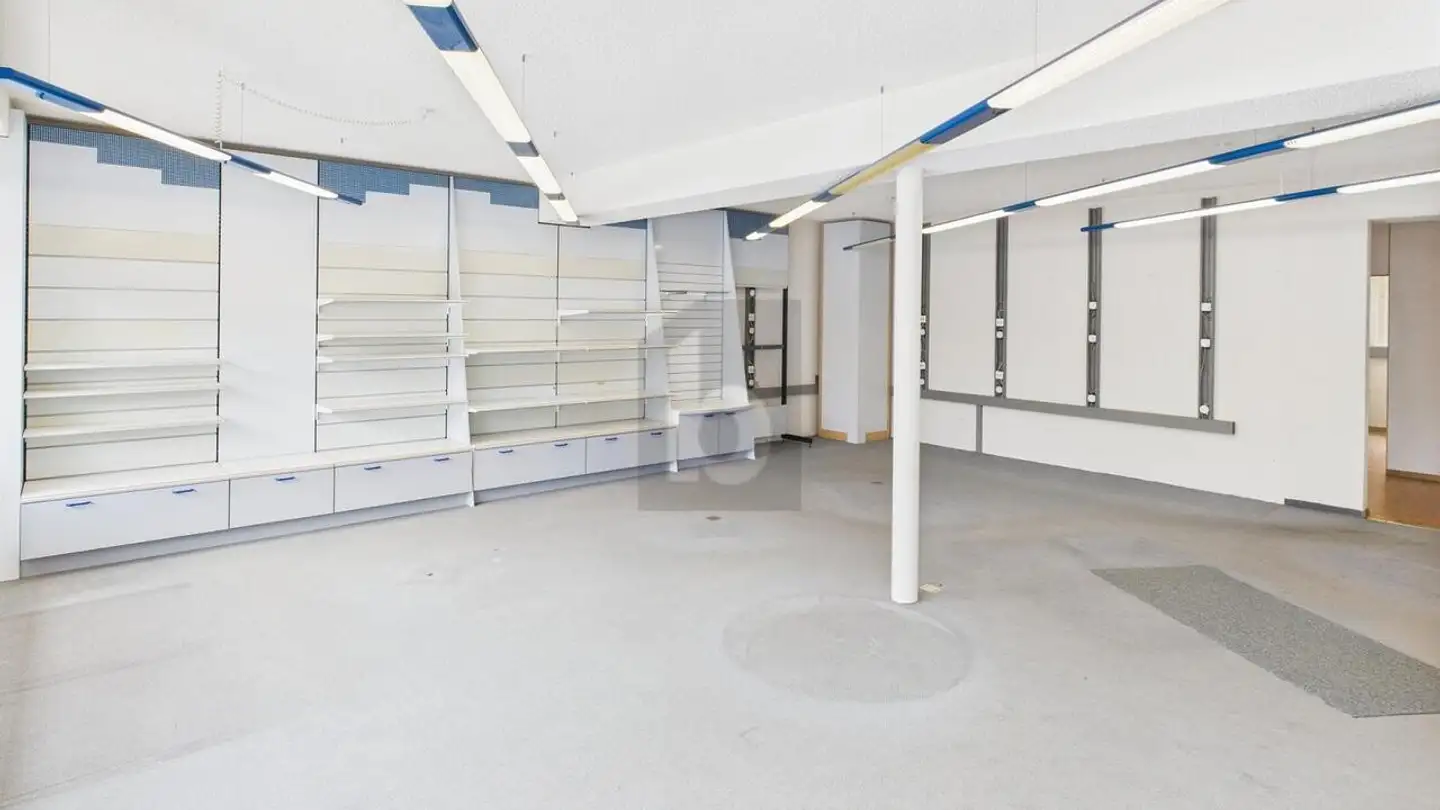 Magasin à louer - 3360 Herzogenbuchsee - Photo 2