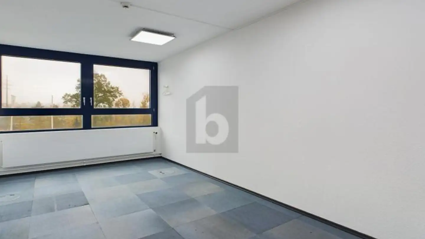 Commercial à louer - 4528 Zuchwil