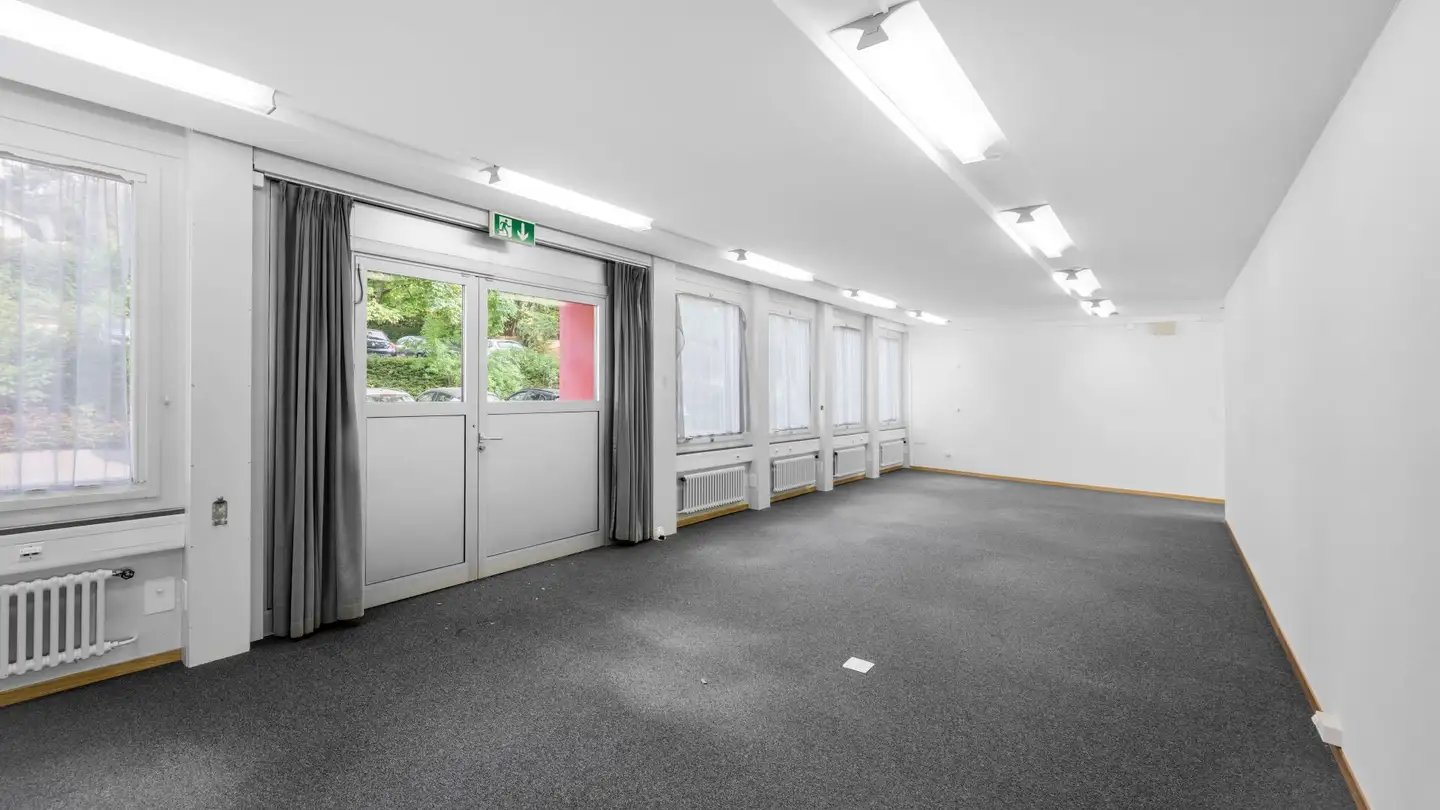 Shop for rent - Rue Du Chasselas 1, 2034 Peseux - Photo 3