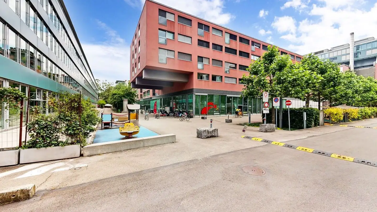 Place de parking intérieure pour moto à louer - Josefstrasse, 8005 Zürich