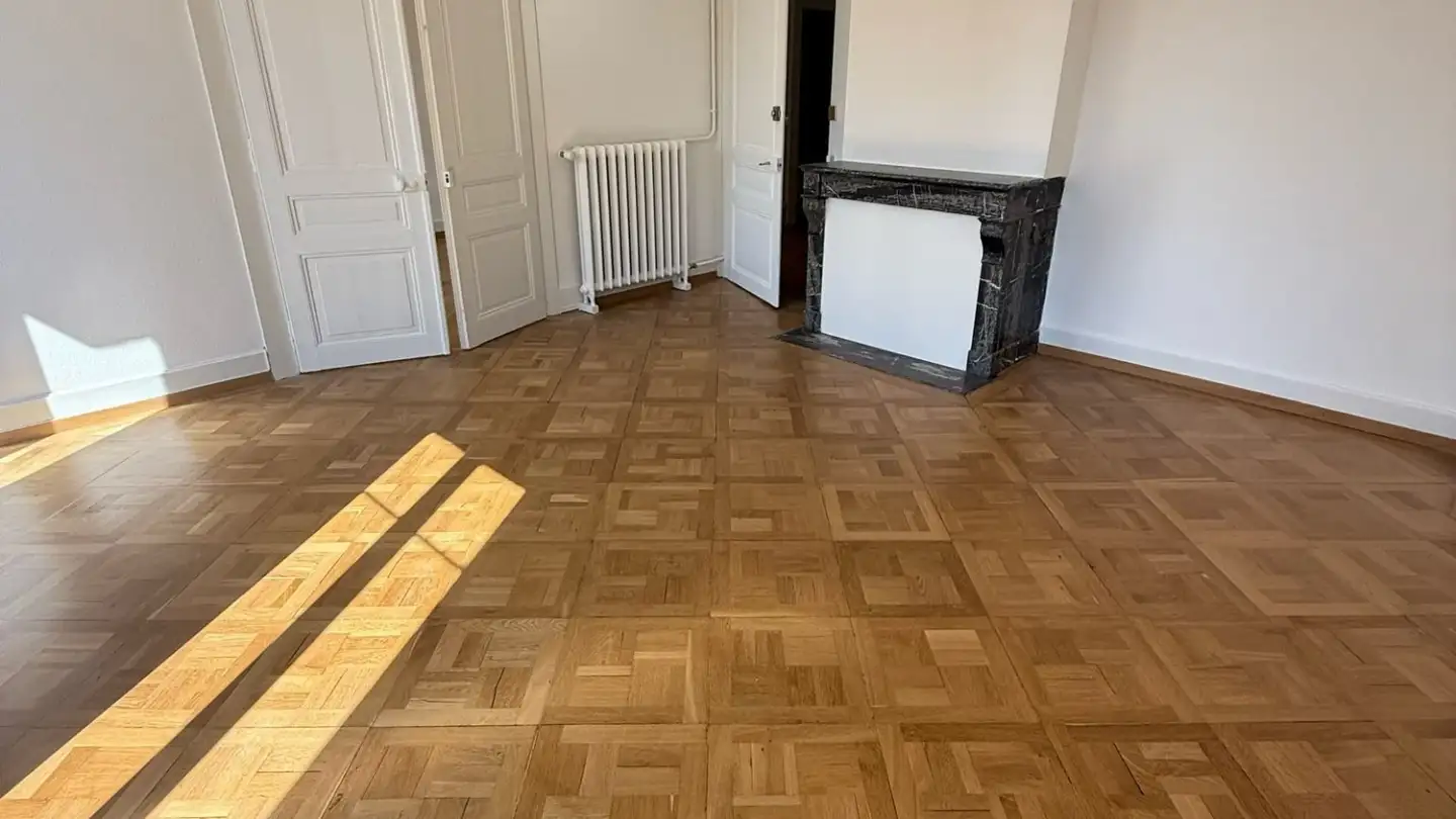 Chambre à louer - 2000 Neuchâtel - Photo 2