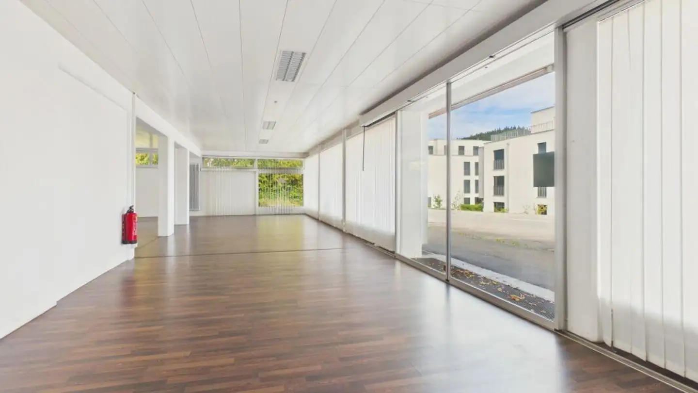 Mischgenutztes Gebäude mieten - Flawilerstrasse 32a, 9242 Oberuzwil