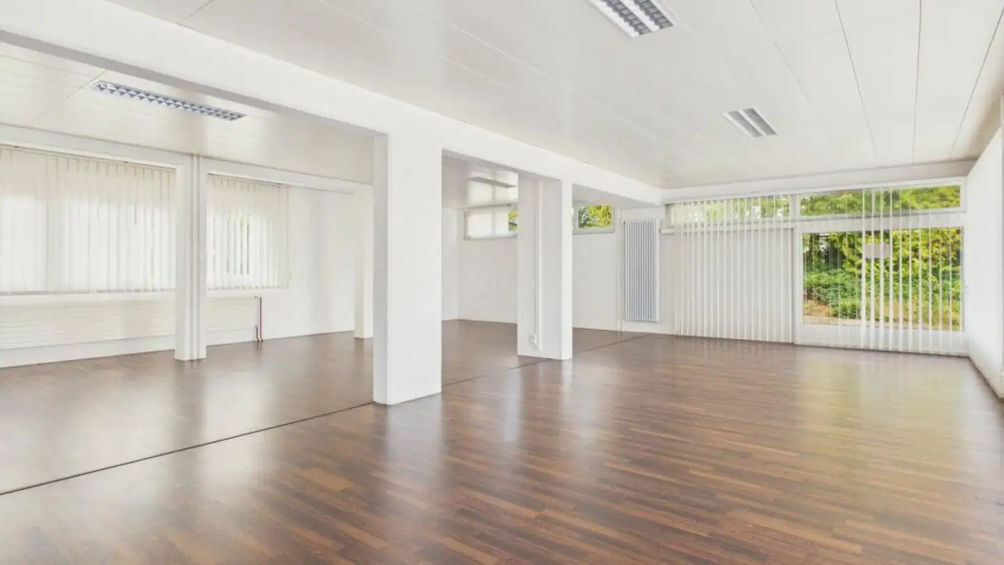 Mischgenutztes Gebäude mieten - Flawilerstrasse 32a, 9242 Oberuzwil - Foto 2