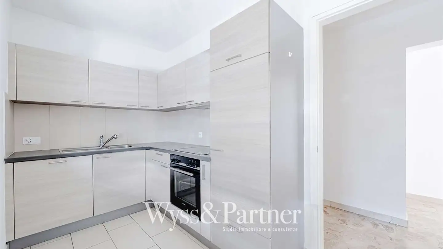 Apartment for rent - Strada Cantonale 49, 6986 Curio - Photo 3