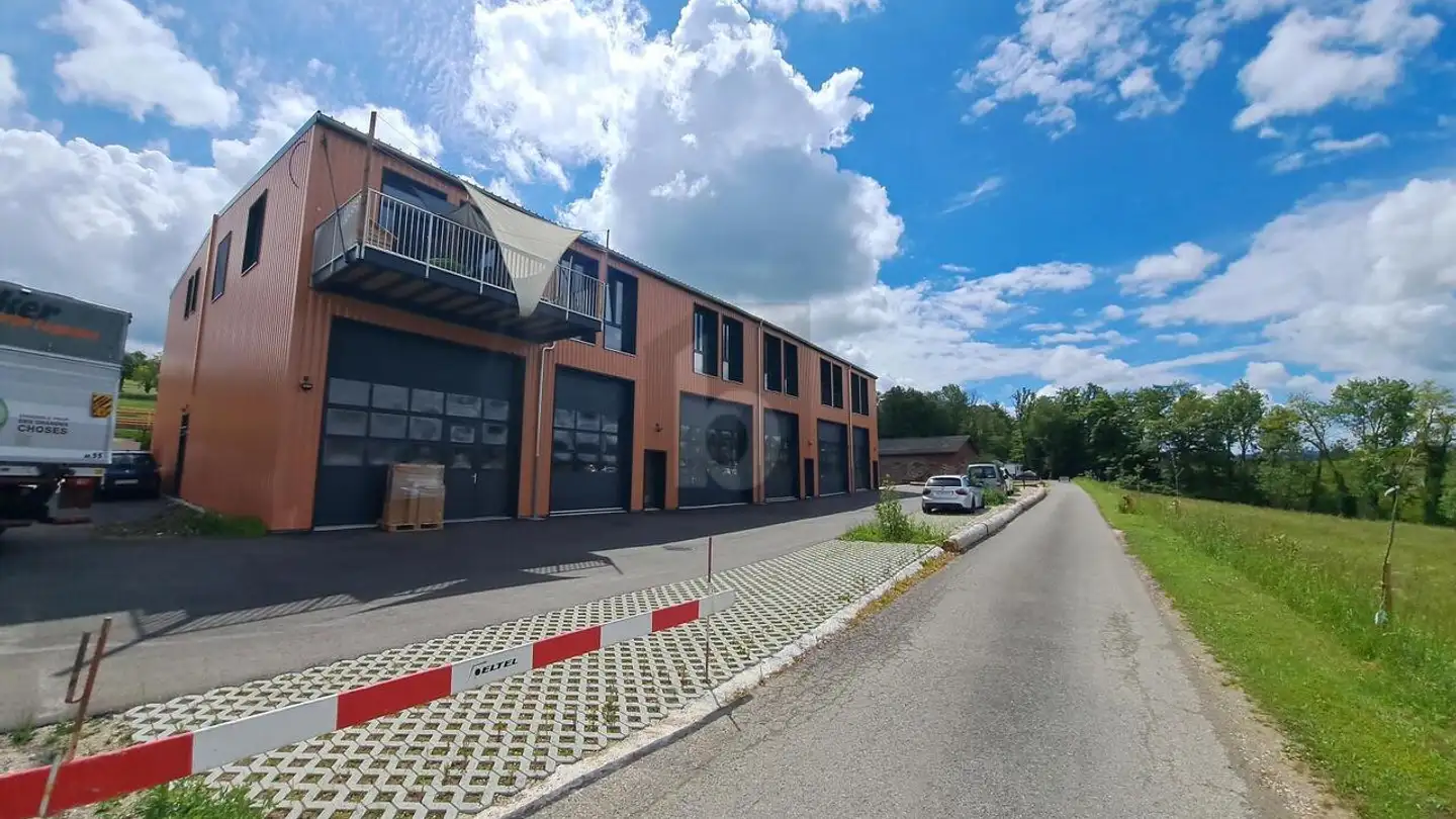 Storage space for sale - 1407 Donneloye