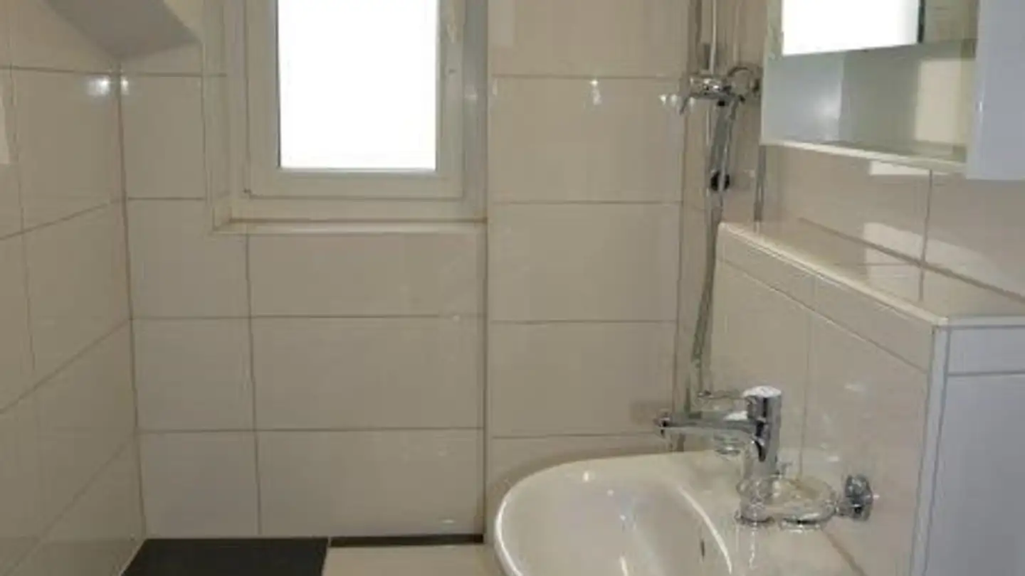 Apartment for rent - Alpenstrasse 32, 2540 Grenchen - Photo 4