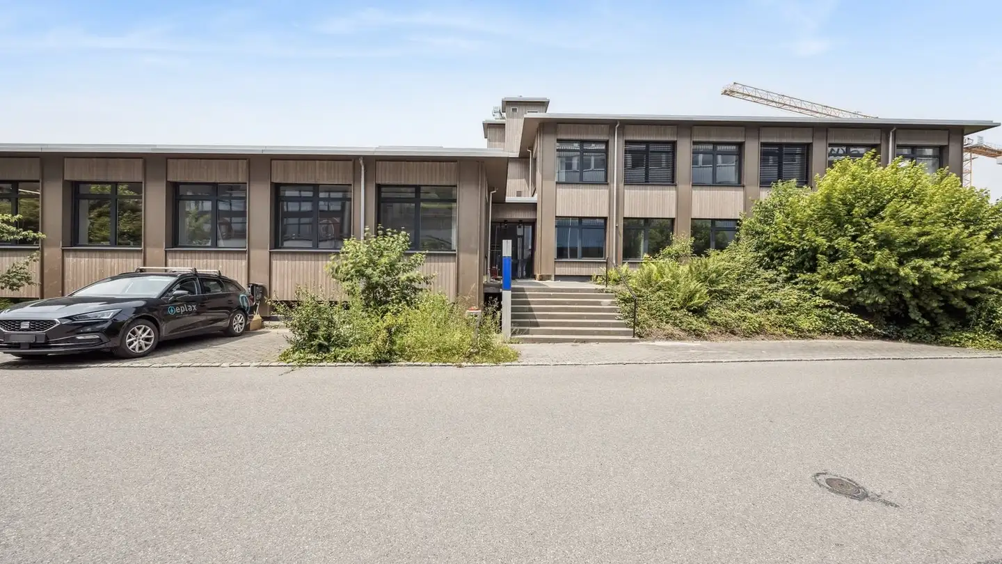 Proprietà industriale in affitto - Meriedweg 8, 3172 Niederwangen b. Bern