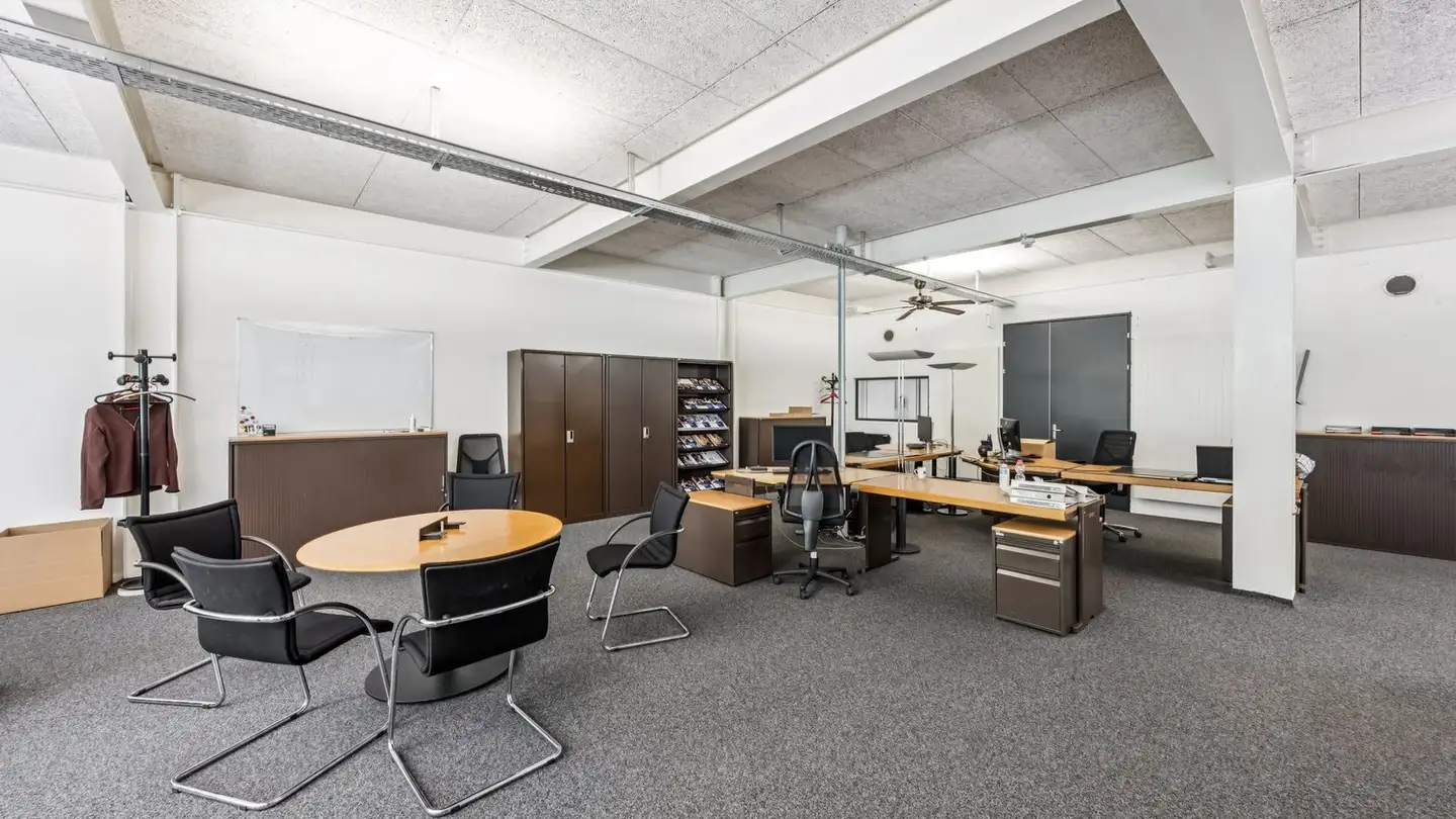 Proprietà industriale in affitto - Meriedweg 8, 3172 Niederwangen b. Bern - Foto 2