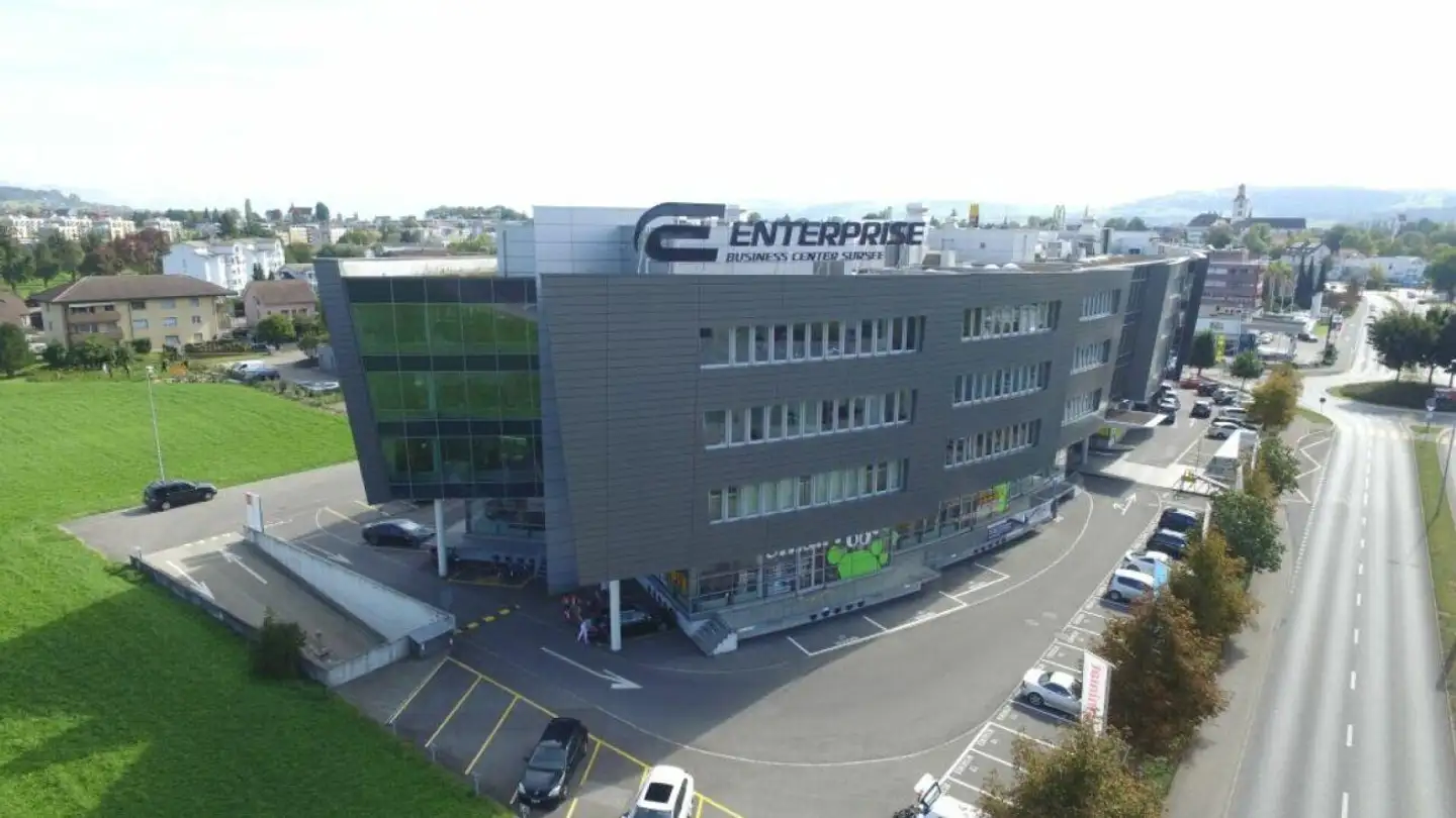 Outdoor parking space for rent - Surentalstrasse 10, 6210 Sursee - Photo 2