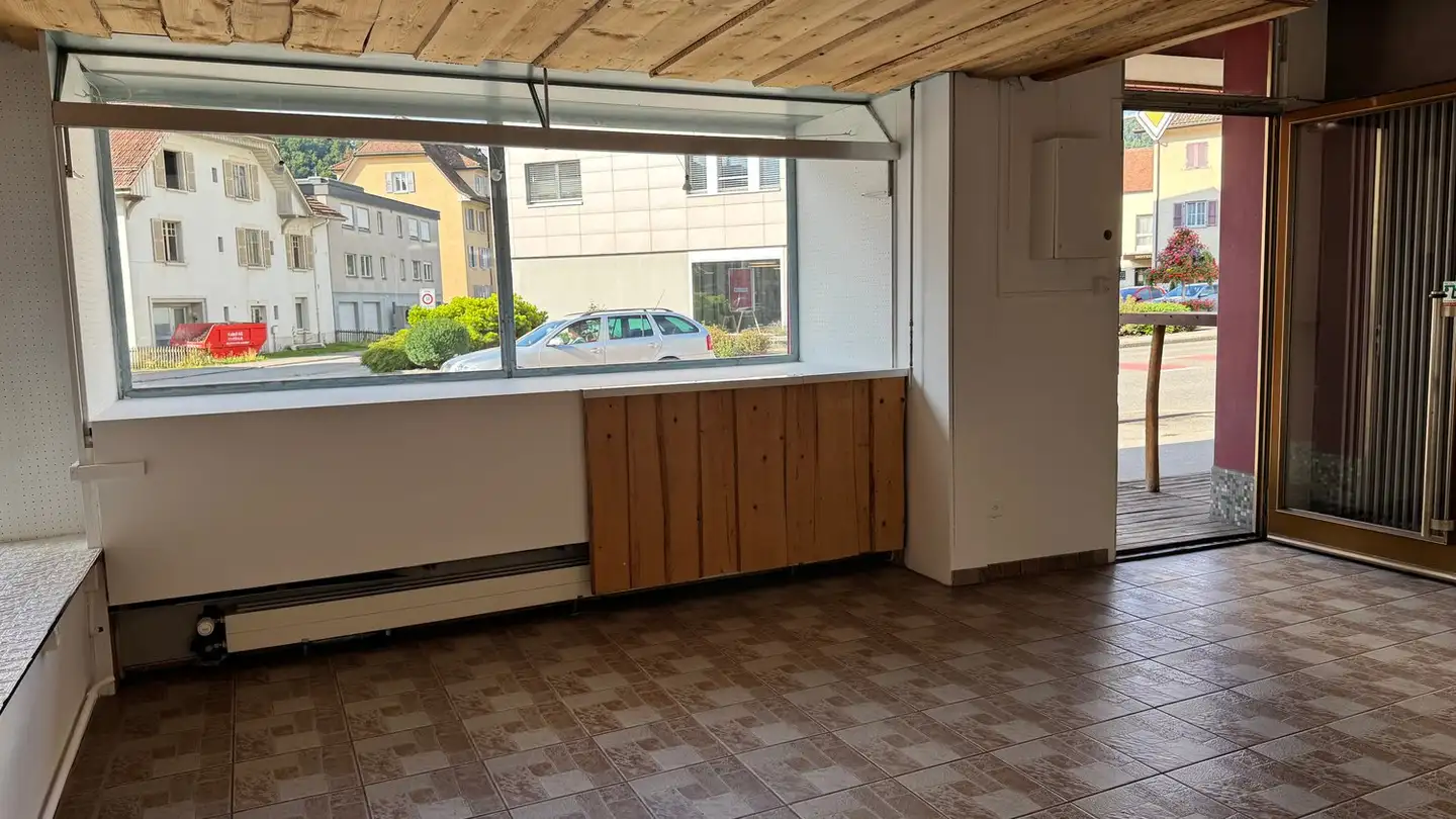 Commercial for rent - Grand-Rue 3, 2710 Tavannes - Photo 4