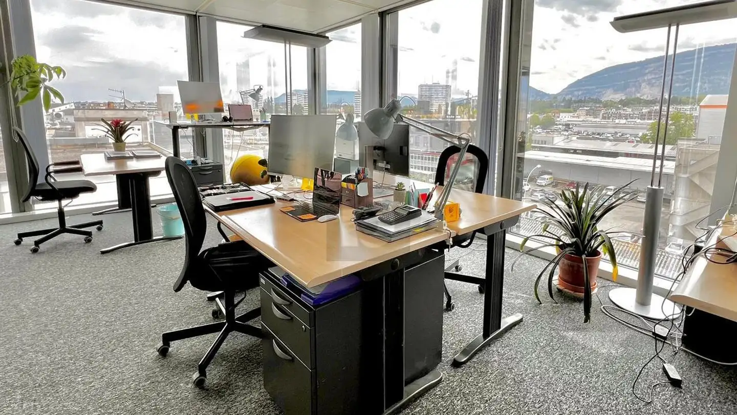 Bureau à louer - 1227 Carouge GE - Photo 2