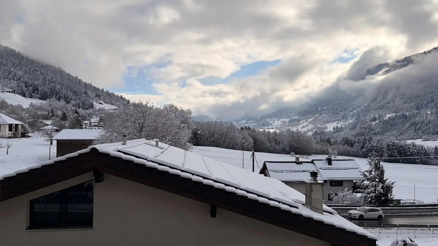 Appartamento in affitto - Via Casti 9, 7151 Schluein