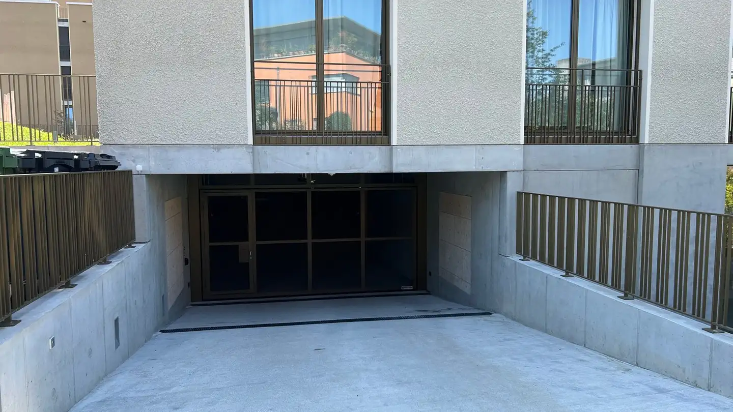 Place de parking souterraine à louer - Flugbrunnenstrasse 10, 3065 Bolligen - Photo 2