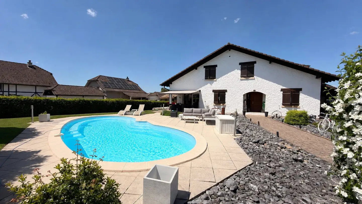 Single house for sale - 2942 Alle