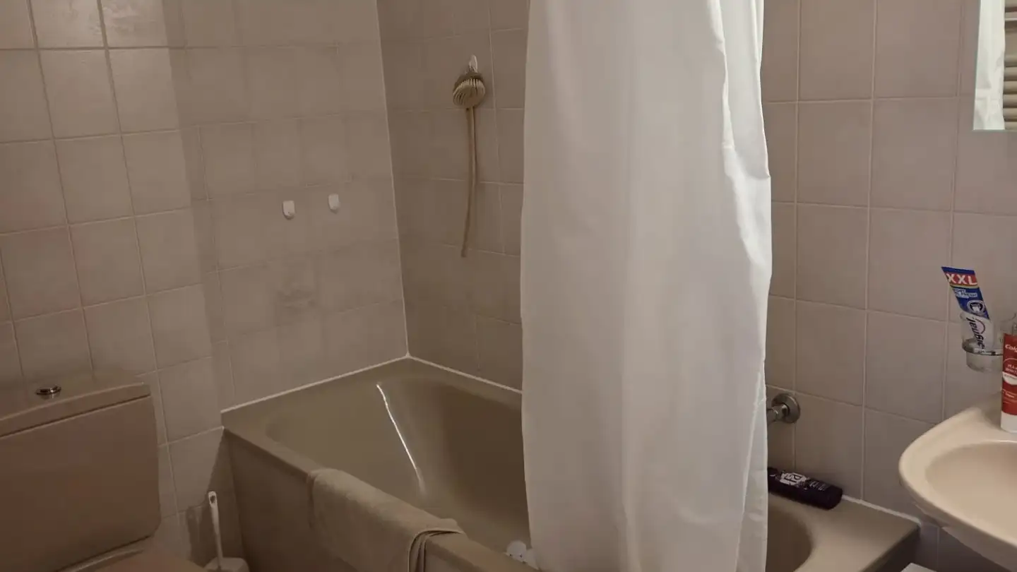 Appartement à louer - Grand-Rue 74, 1166 Perroy - Photo 4