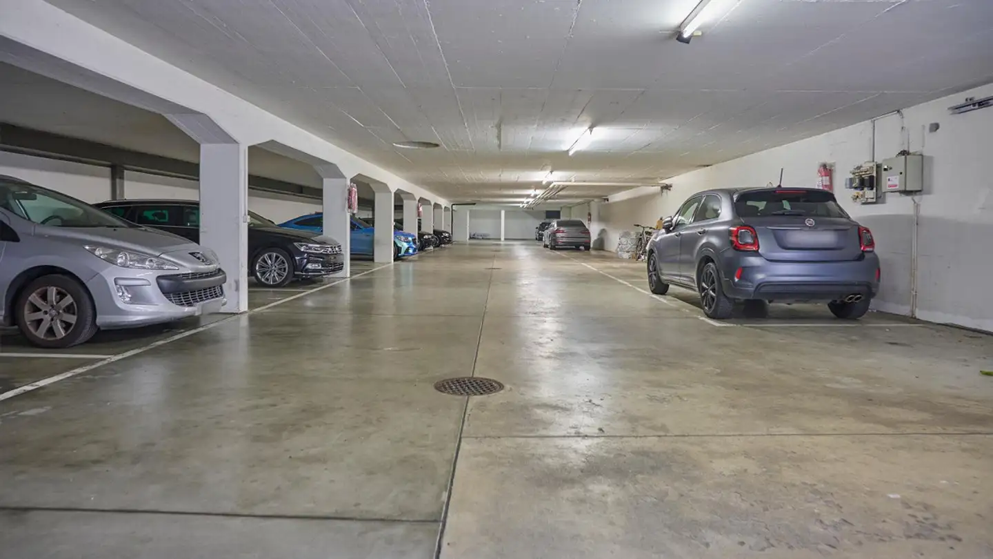 Underground parking space for rent - Krummeneichstrasse 56, 4133 Pratteln