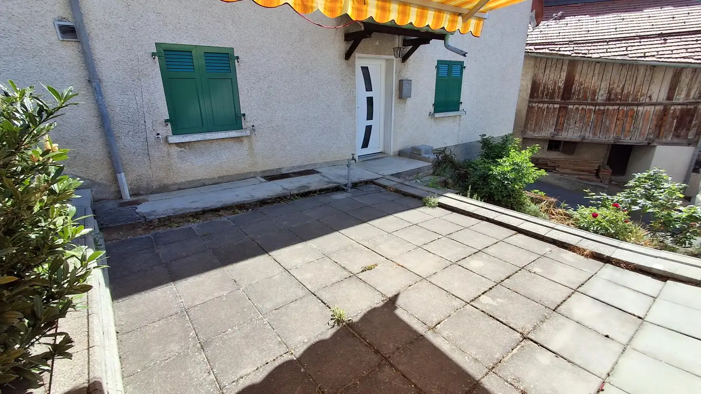 Stepped apartment for rent - 1976 Erde