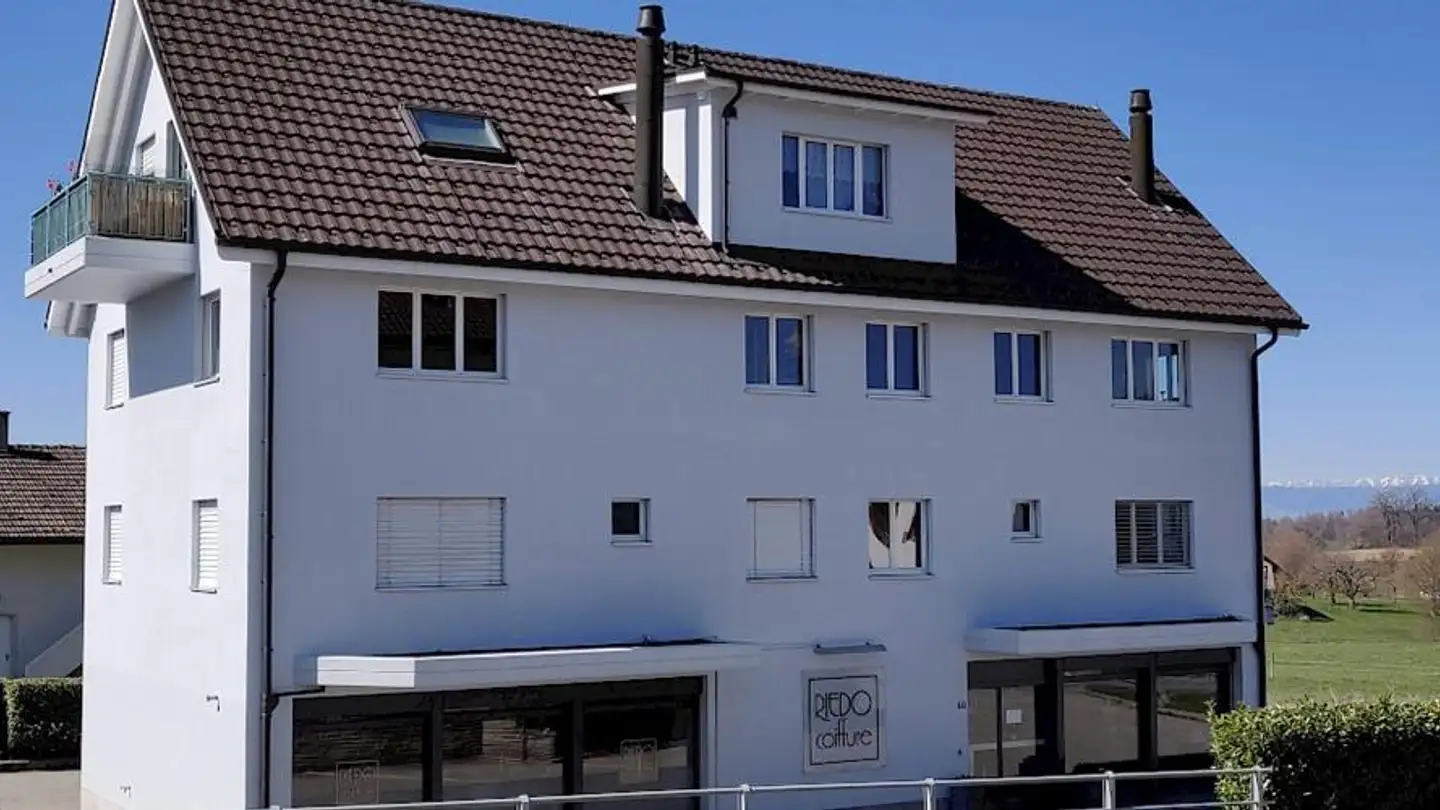 Grande magazzino in affitto - Bahnhofstrasse 13, 3185 Schmitten FR