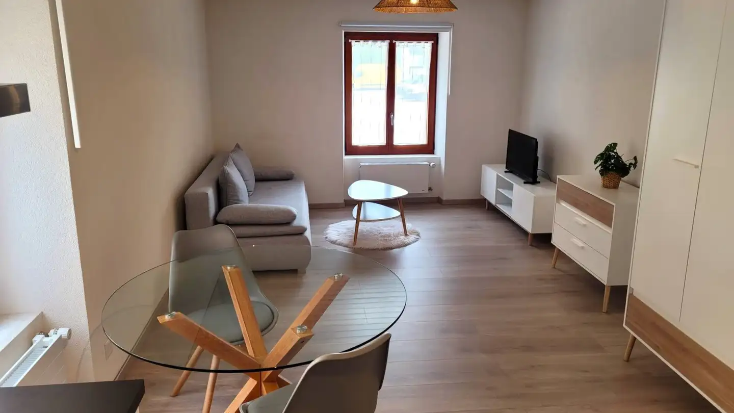 Wohnung mieten - Rue De La Gare 9, 2108 Couvet - Foto 2