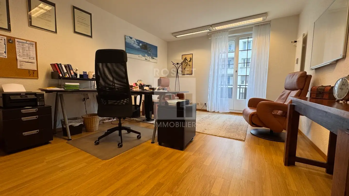 Gewerbe kaufen - Boulevard De Pérolles 23, 1700 Fribourg