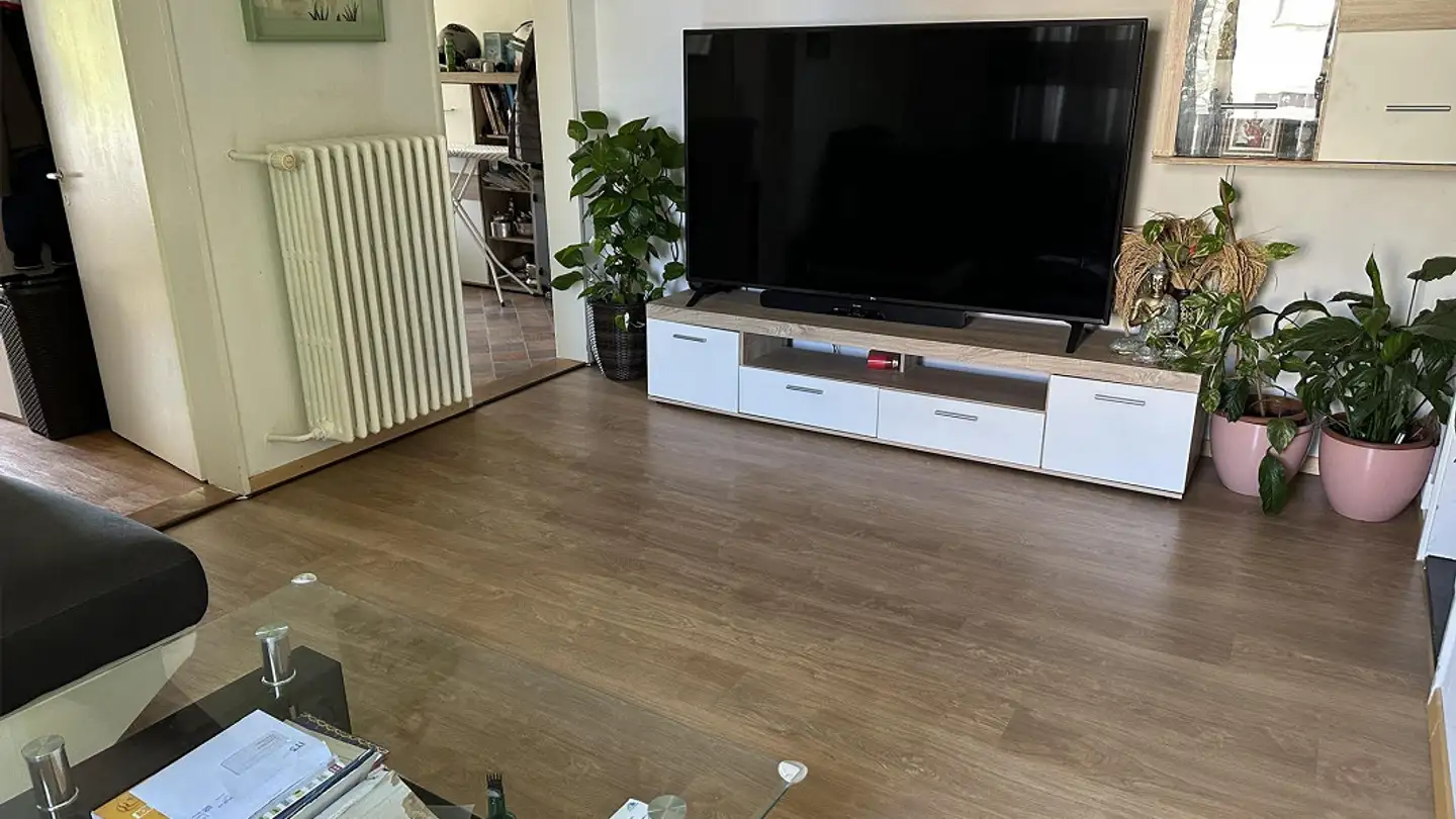 Wohnung mieten - Hinterroos 4, 8184 Bachenbülach - Foto 2