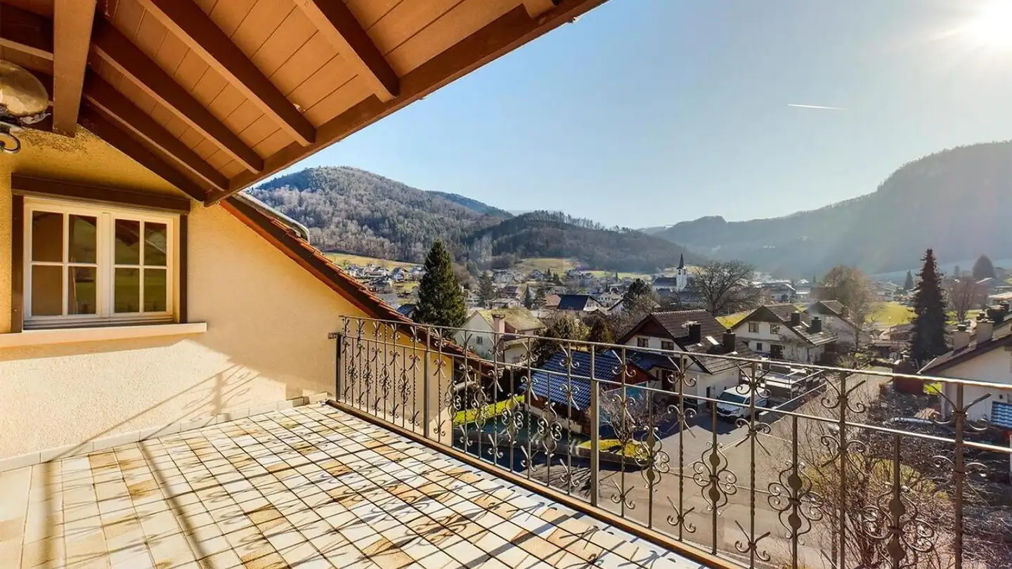 Dachgeschosswohnung mieten - 4228 Erschwil