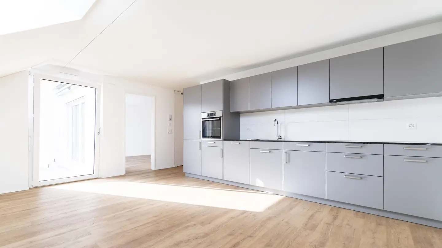 Attique à louer - Buchenweg, 3297 Leuzigen - Photo 2