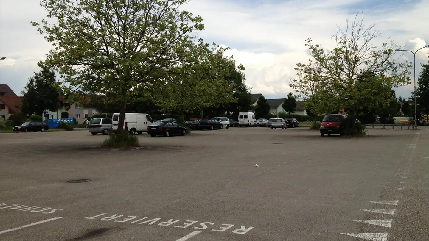 Parkplatz im Freien mieten - 4528 Zuchwil - Foto 3