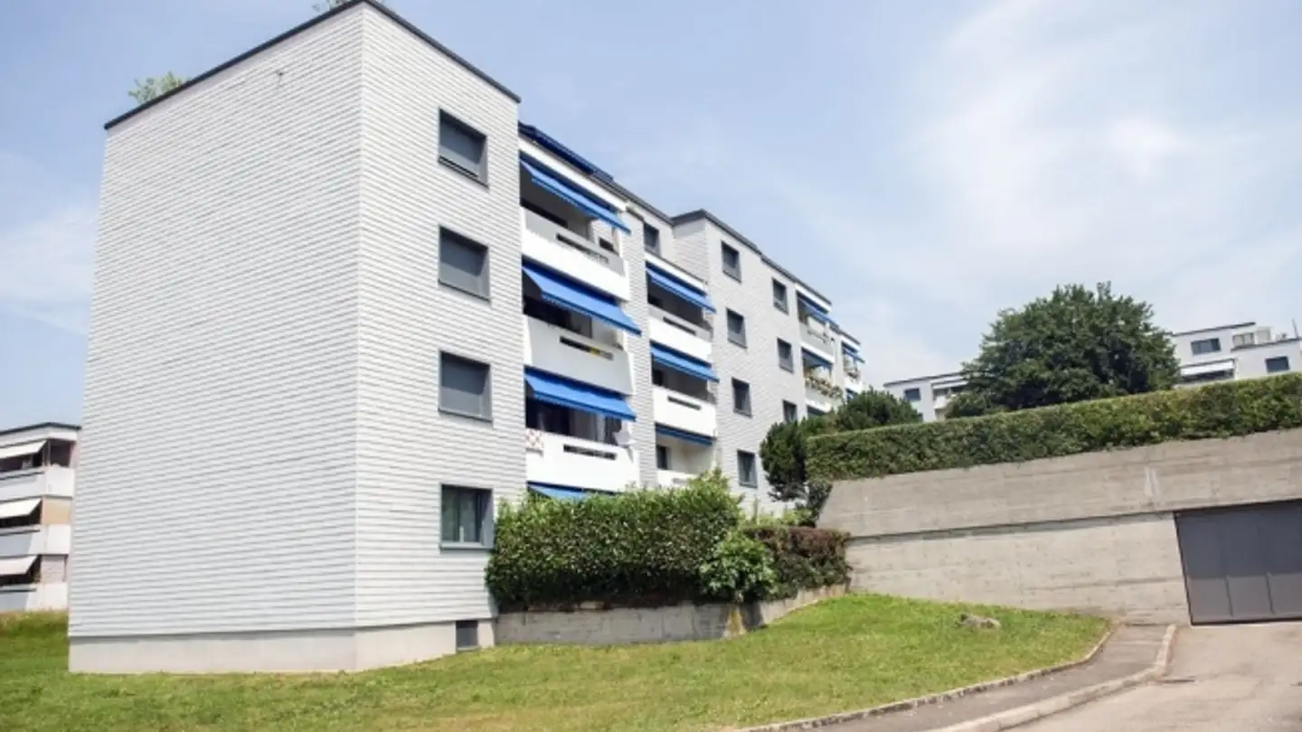 Place de parking souterraine à louer - Weihermattstrasse 71, 8902 Urdorf