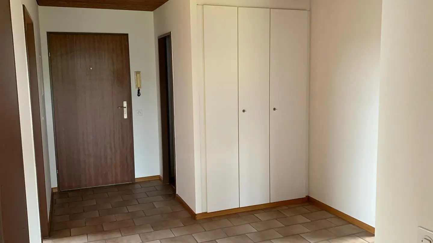 Attic flat for rent - Wasenmattstrasse 3, 4104 Oberwil BL - Photo 3