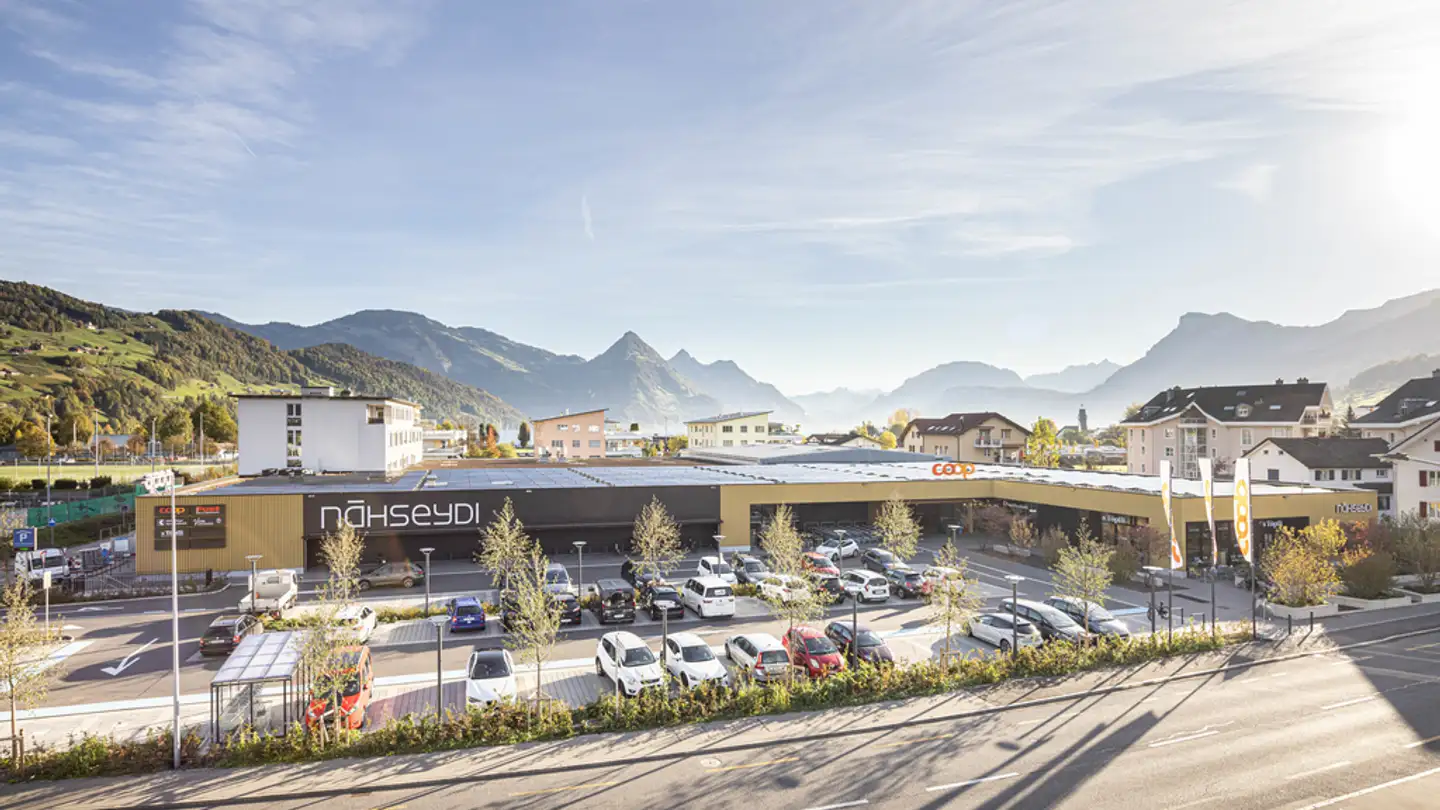 Magasin à louer - Nähseydi 6, 6374 Buochs